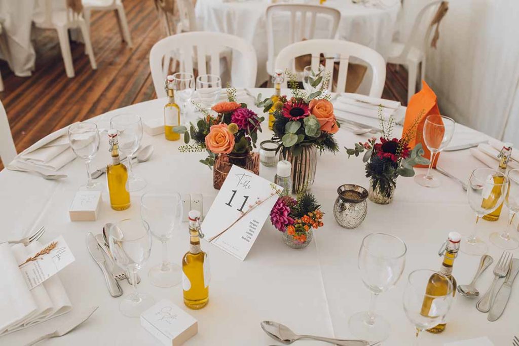 colored wedding table horizon wedding