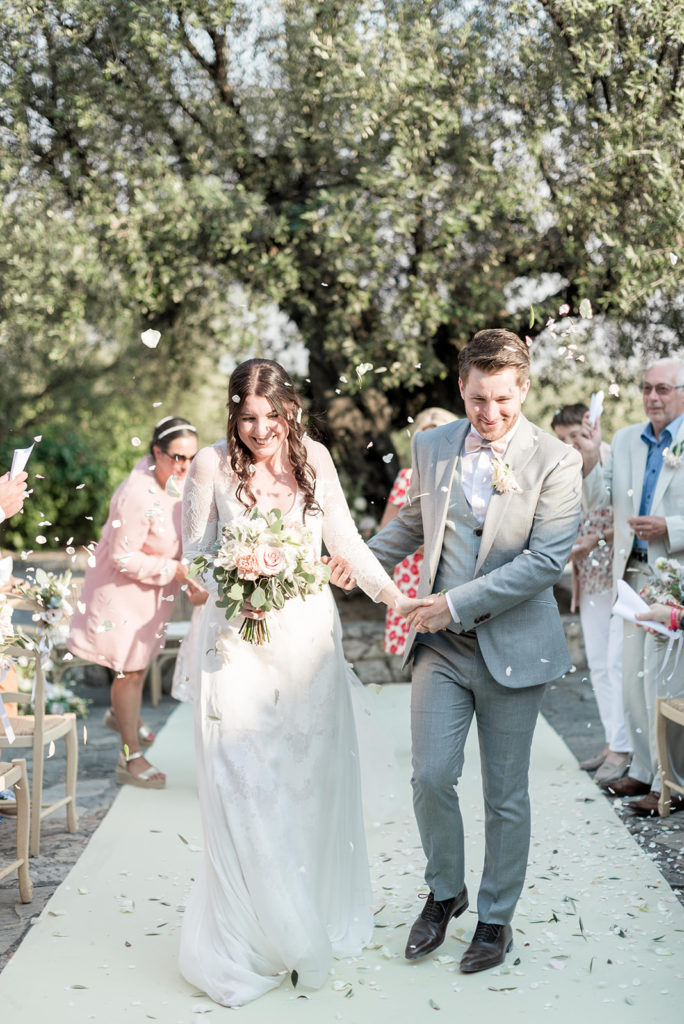 horizon-wedding-ceremony-provence